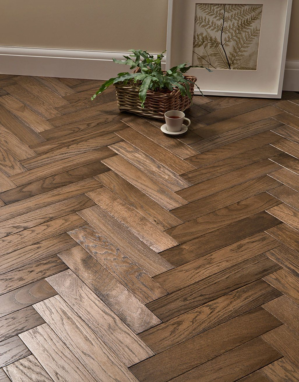 Паркет фото в интерьере herringbone wood floor - Google Search Wood floor design, Solid wood flooring, H