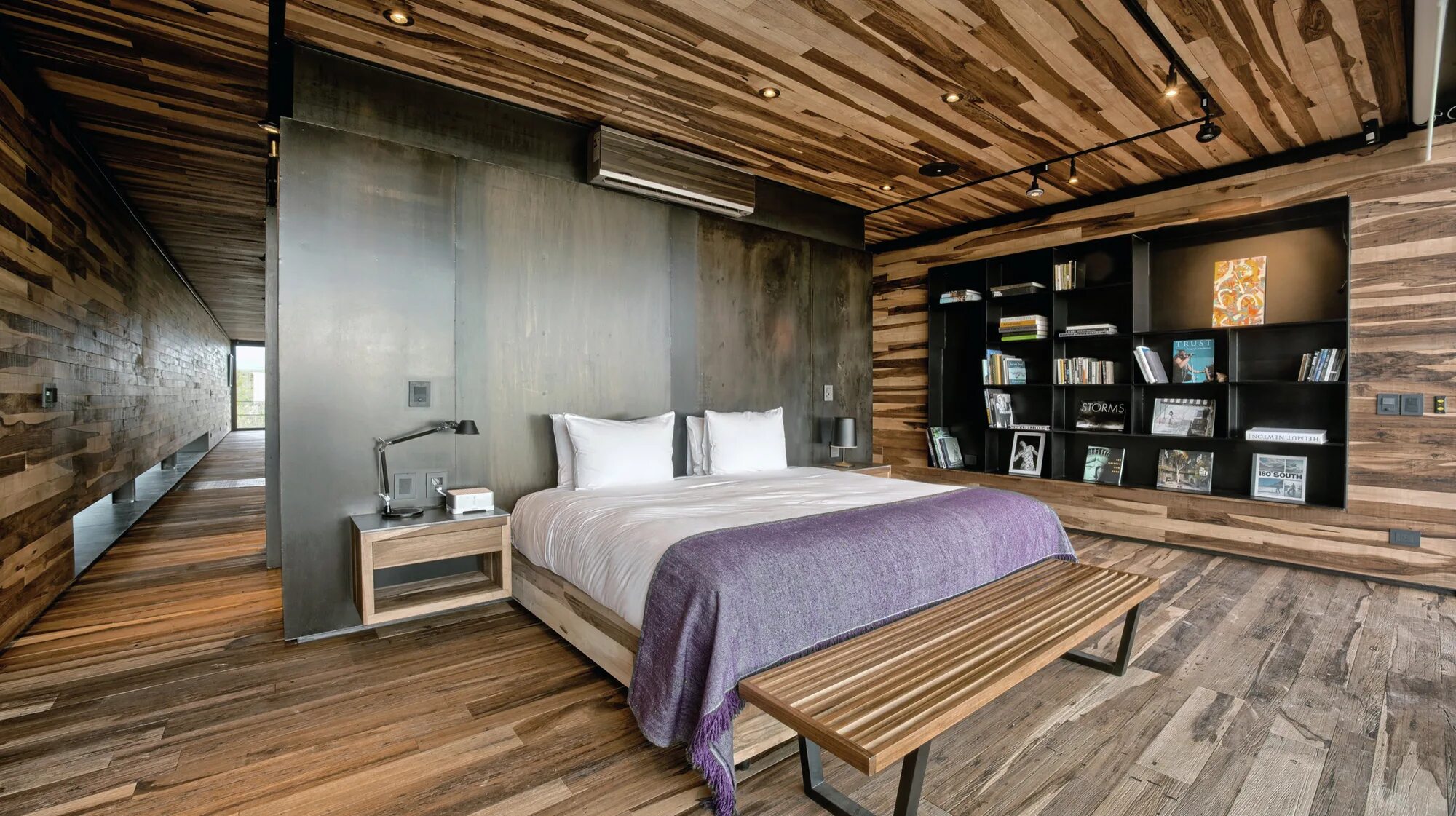 Паркет на стене в интерьере Gallery of Evans House / A4estudio - 6