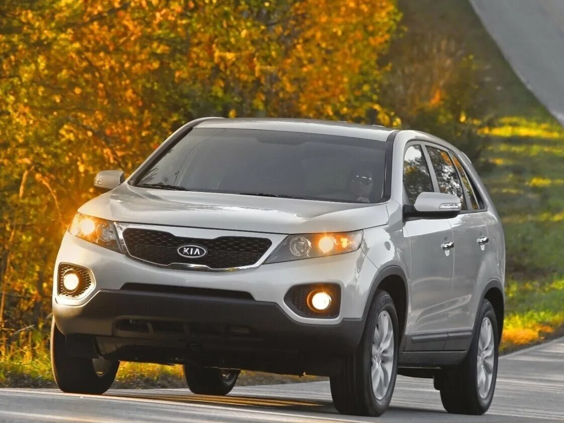 Паркетники киа фото Купить б/у Kia Sorento II 2.4 AT (175 л.с.) 4WD бензин автомат в Азове: серебрис