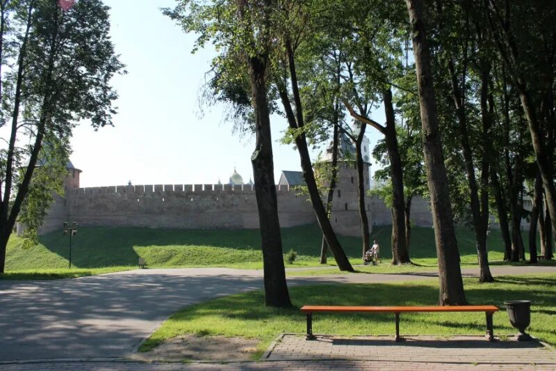 Парки великого новгорода фото 60 млн власти хотят потратить на благоустройство Кремлёвского парка - "Великий Н