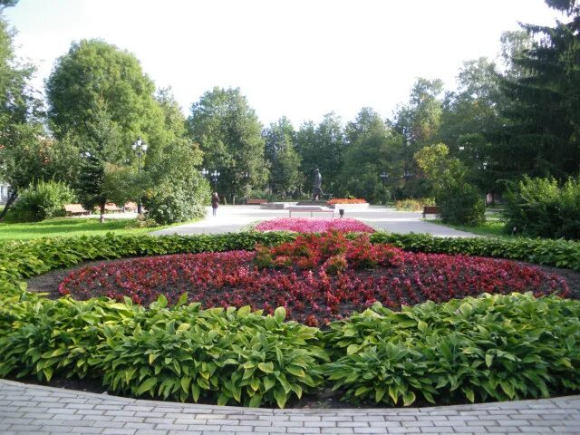 Парки великого новгорода фото Великий Новгород. День 2. Из гостиницы "Волхов" на Торговую сторону - j_graf - Ж
