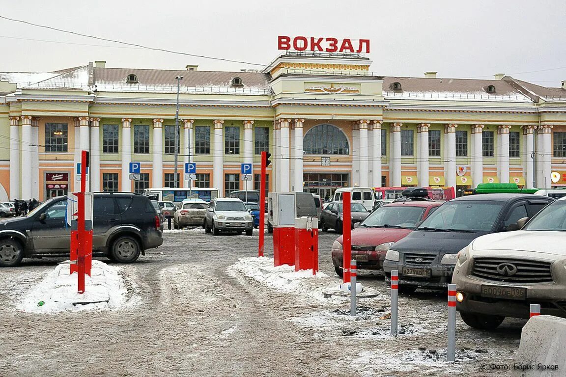 Парковки на жд вокзале минск фото Свердловский Минтранс проверил, насколько вокзалы доступны инвалидам - "Уральски