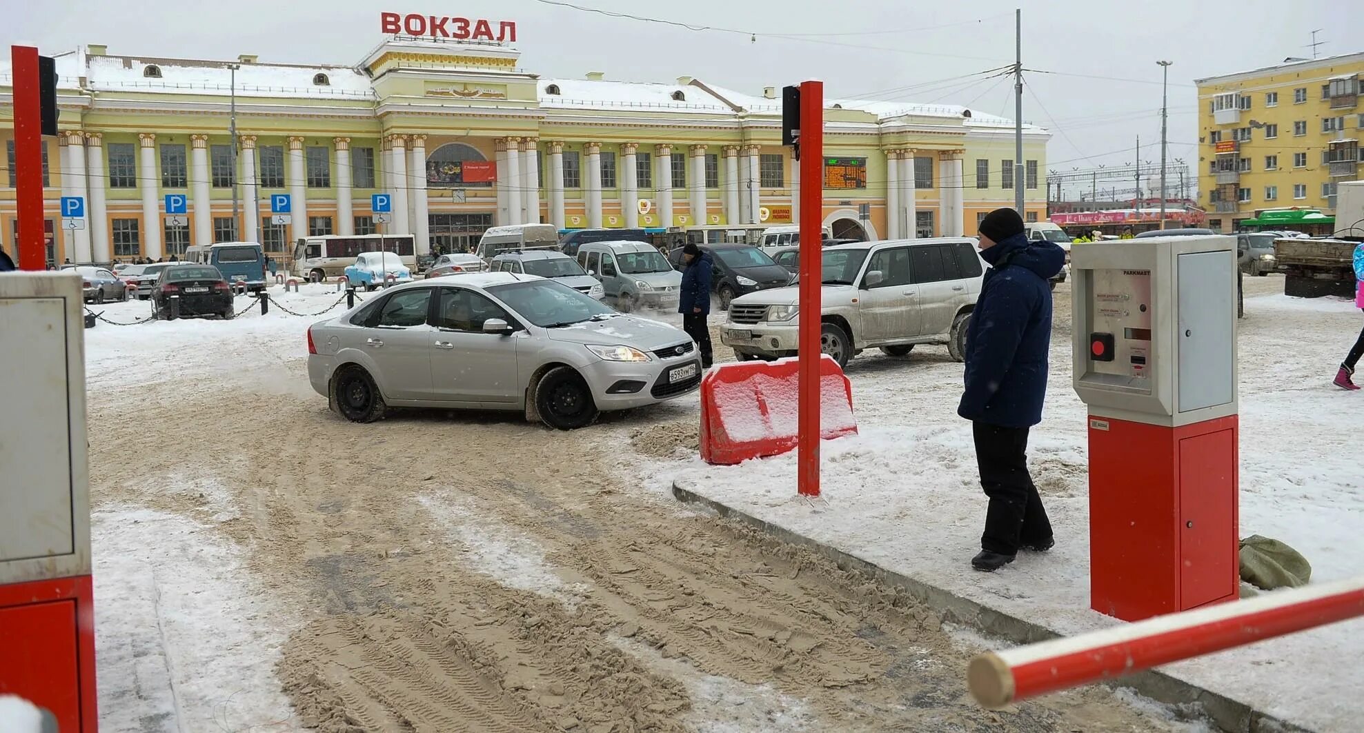 Парковки на жд вокзале минск фото Стоянка жд ижевск