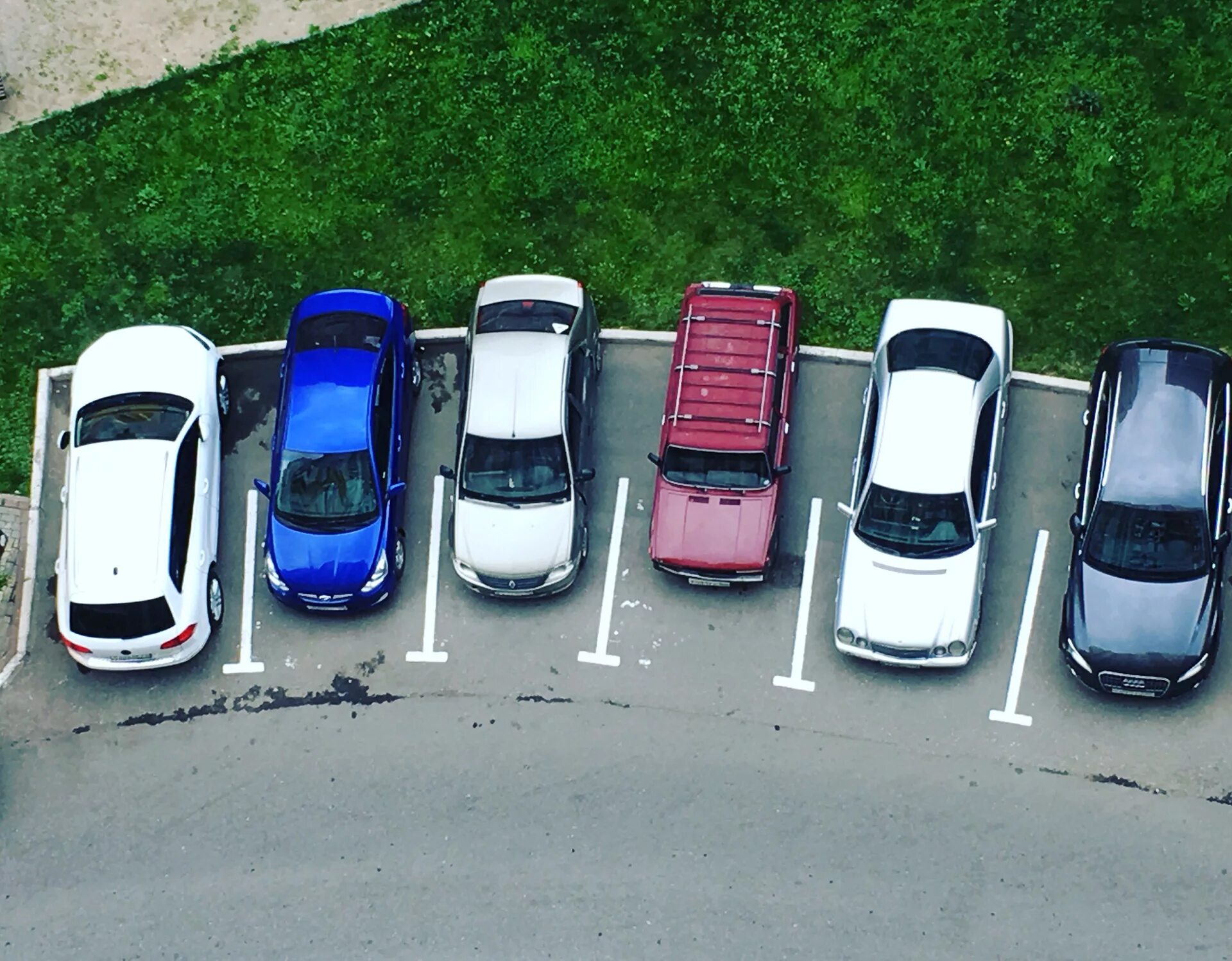 Парковки во дворах фото Как вижу, так рисую - DRIVE2