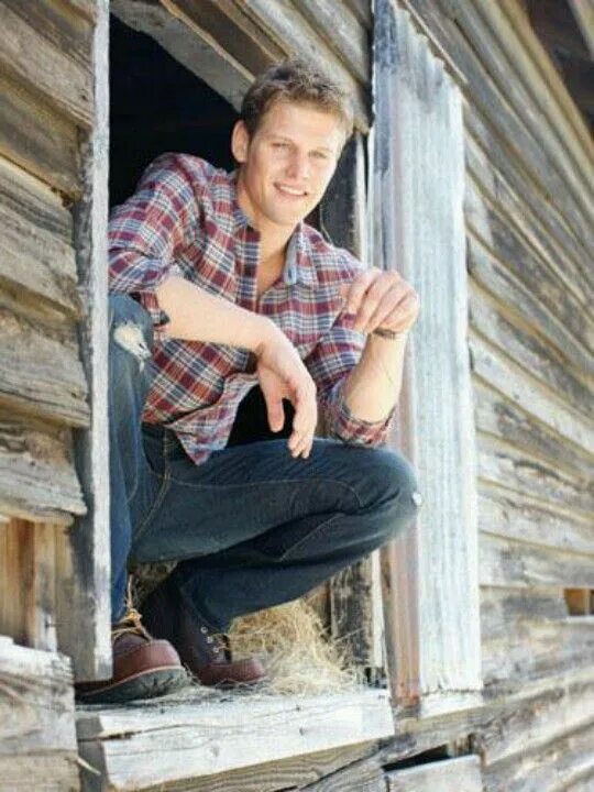 Парни деревня фото Zach Roerig Vampire diaries, Zach roerig, Donovan