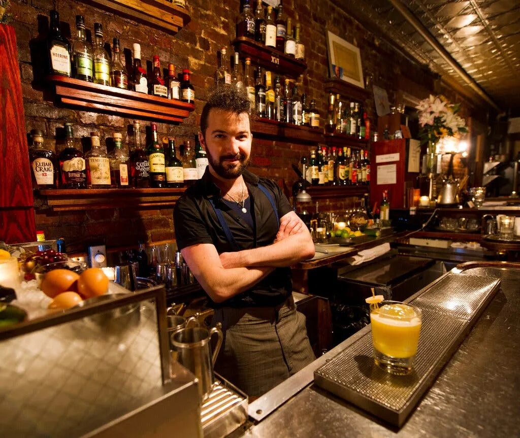 Парни фото бар Milk and Honey Is Moving On, and Attaboy Is Moving In - The New York Times