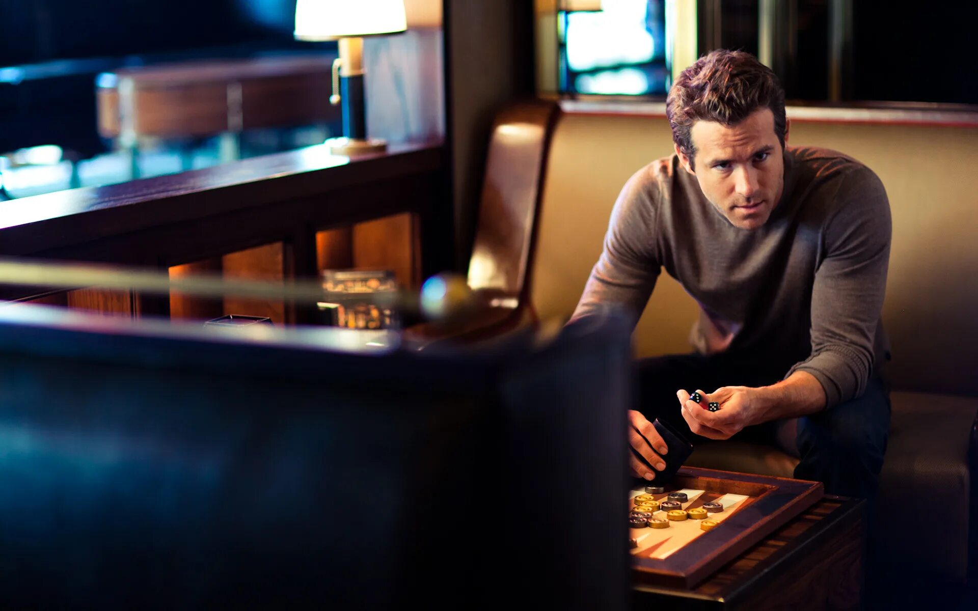 Парни фото кафе Скачать обои Ryan Reynolds, фотосессия, Esquire, фотограф John Russo, раздел муж