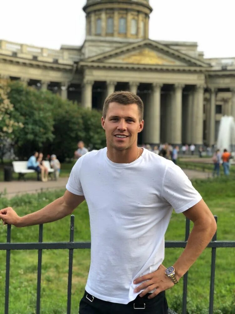 Парни питер фото вк УМНОЕ ПРАВО, юридическая компания в Омске - отзыв и оценка - Кирилл Потатуев