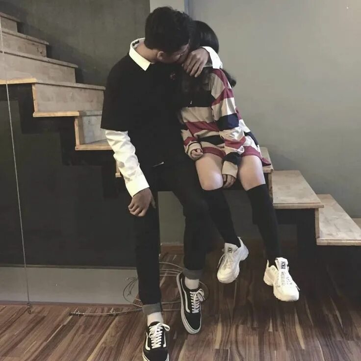 Парное фото без лиц Ghim trên Couple + Family goals Cặp đôi, Hình các cặp đôi, Quần áo