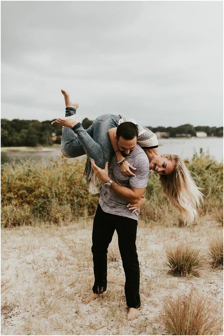 Парные фото игры Romantic First Landing State Park Engagement Couple photography poses, Couple pi
