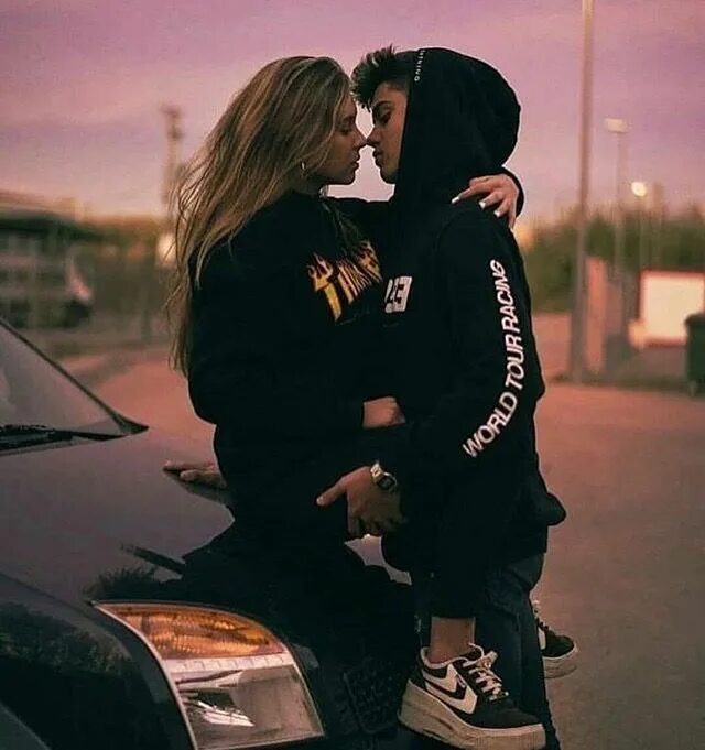 Парные фото на аву крутые Épinglé par Tori Richelle sur Lover Objectifs de couples mignons, Photo couple, 