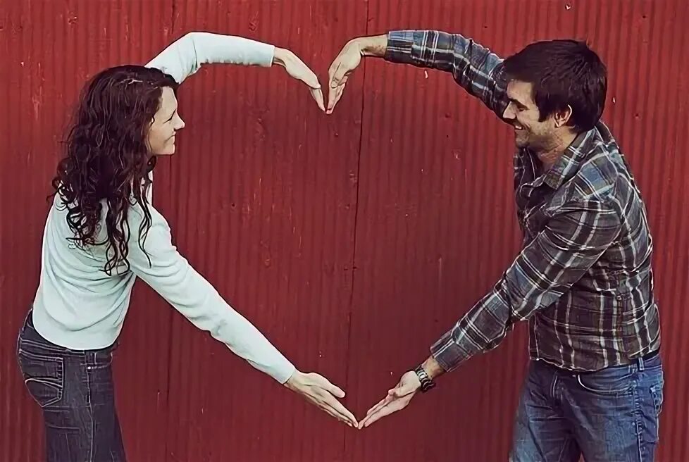 Парные фото сердца They say a miracle can happen on Valentine’s Day. Well.. well, miracle, I'm wait