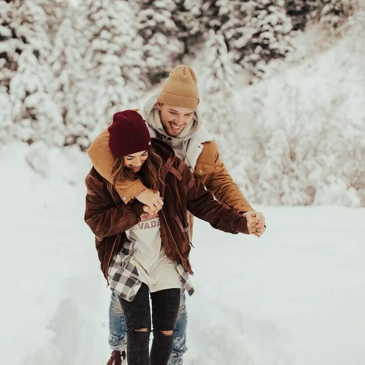Парные фото зимой Pin by Cassie Trottier Photography on Winter Vibe Winter couple pictures, Winter