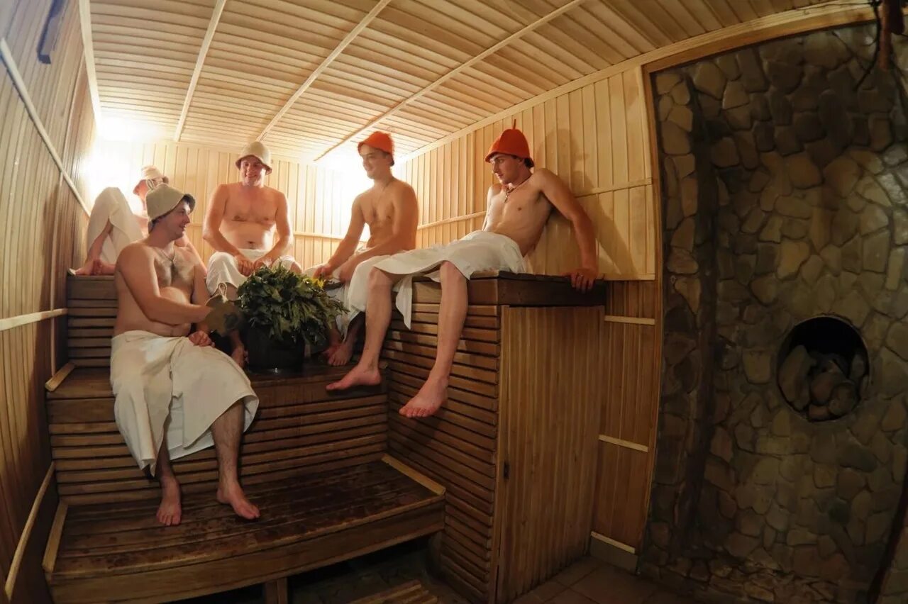 Парню девушку в бане фото Сегодня, мужской день. Работаем с 12.00-22.30. 2023 Баня на дровах г. Кировск ВК