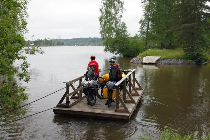Паром через реку фото Финляндия