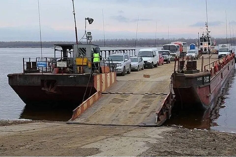 Паром новосибирск фото Стали известны тарифы на паромную переправу Якутск-Нижний Бестях - KP.RU