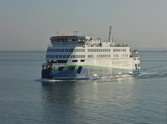 Паром победа фото File:Victoria of Wight (Wightlink ferry) (2).jpg - Wikimedia Commons