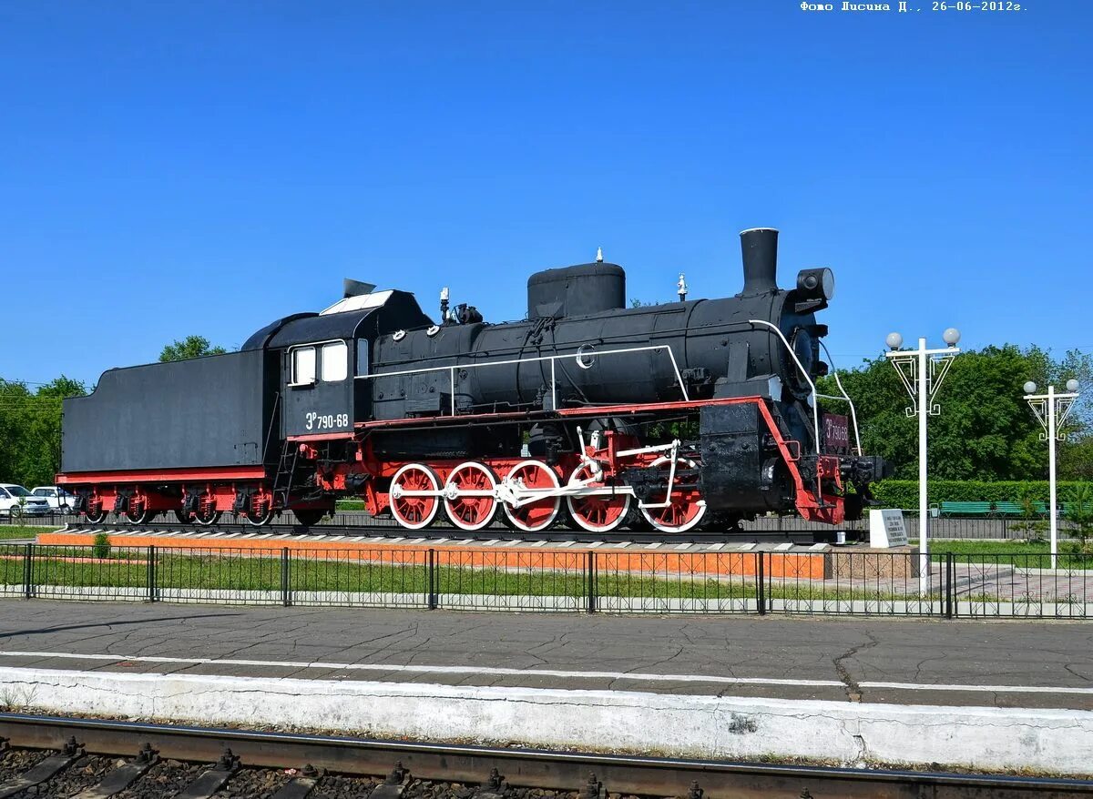 Паровоз комсомольская ул 19 камышлов фото Паровоз-памятник Эр790-68 в Купино.