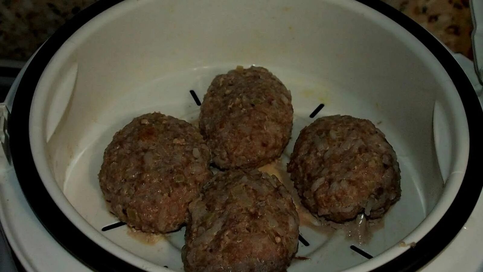 Паровые котлеты в мультиварке фото Картинки КОТЛЕТЫ В МУЛЬТИВАРКЕ ВИДЕО