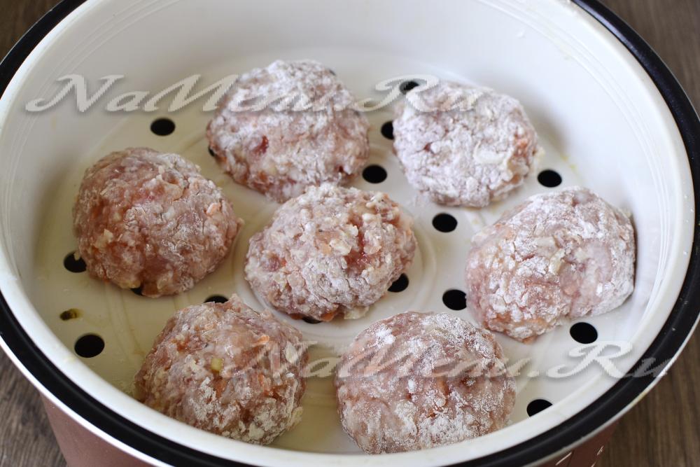 Паровые котлеты в мультиварке рецепты с фото Вкусные котлеты на пару в мультиварке