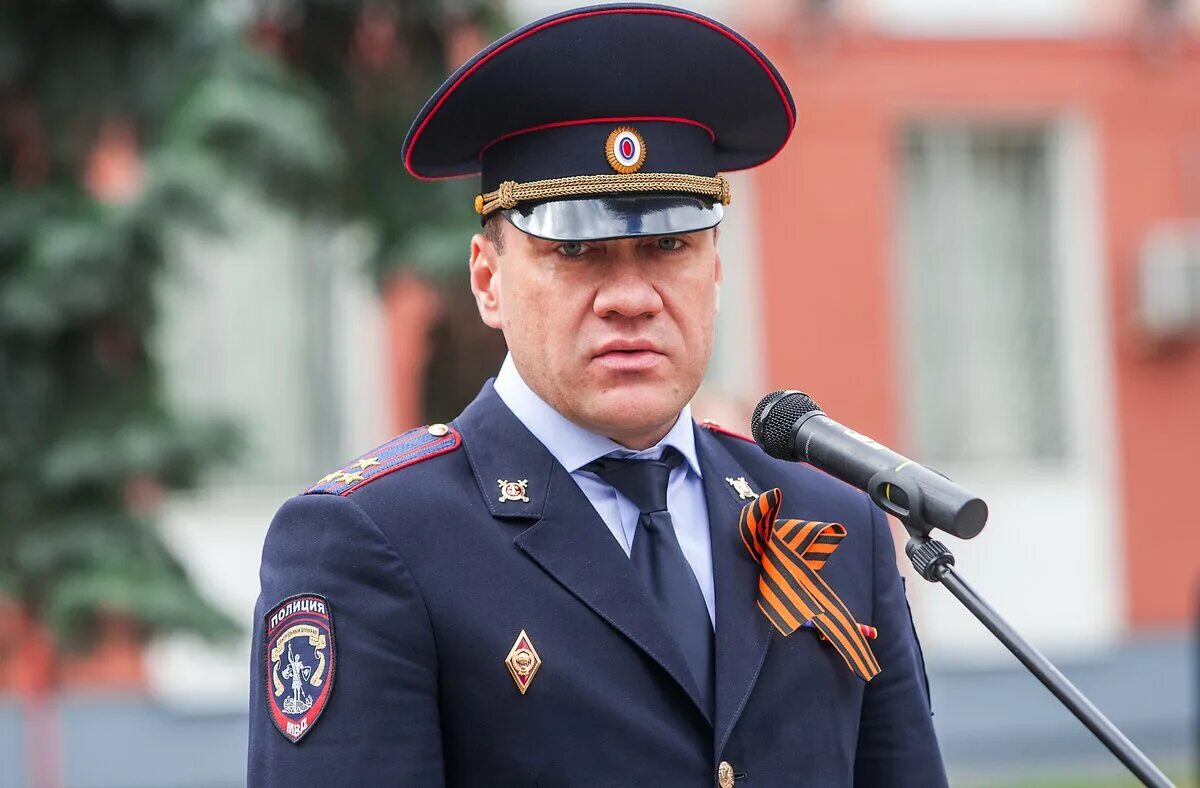 Паршин роман владимирович мвд санкт петербург фото В УВД Южного округа прошла акция "Сирень Победы" - Москва 24, 24.04.2015