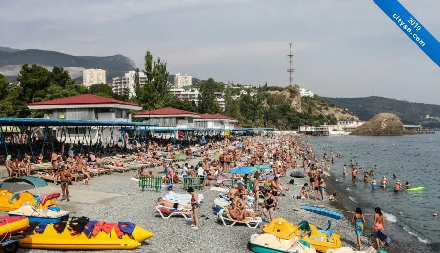 Партенит пляж фото Раздел "Центральный пляж" в альбоме "Пляжи поселка" фотогалереи поселка Партенит