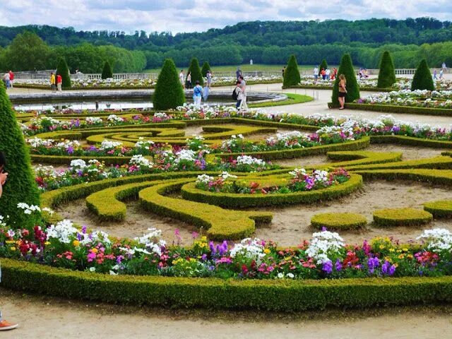 Партер в ландшафтном дизайне Elos espirituais : Jardineiro da alma Versailles garden, Beautiful gardens, Most