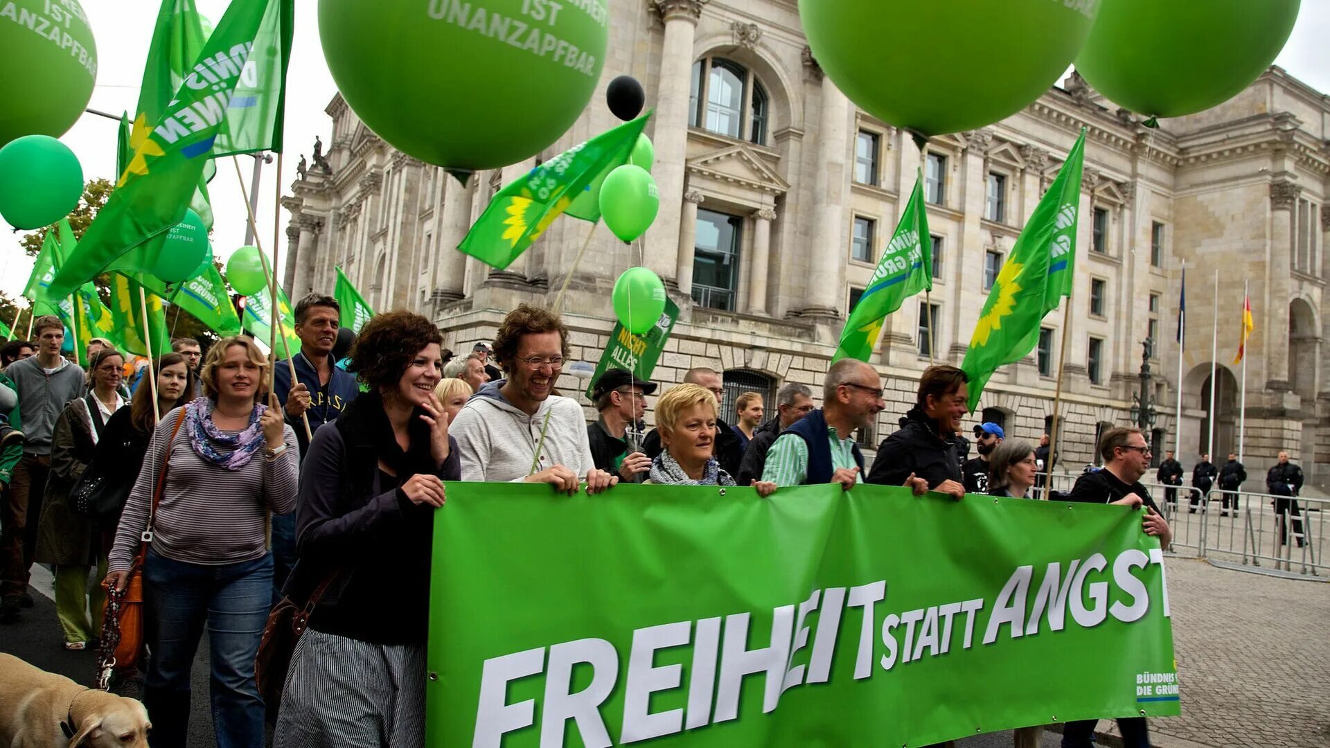 Партия зеленые фото German Greens Want to Get Post of Foreign Minister in Future Government, Reports