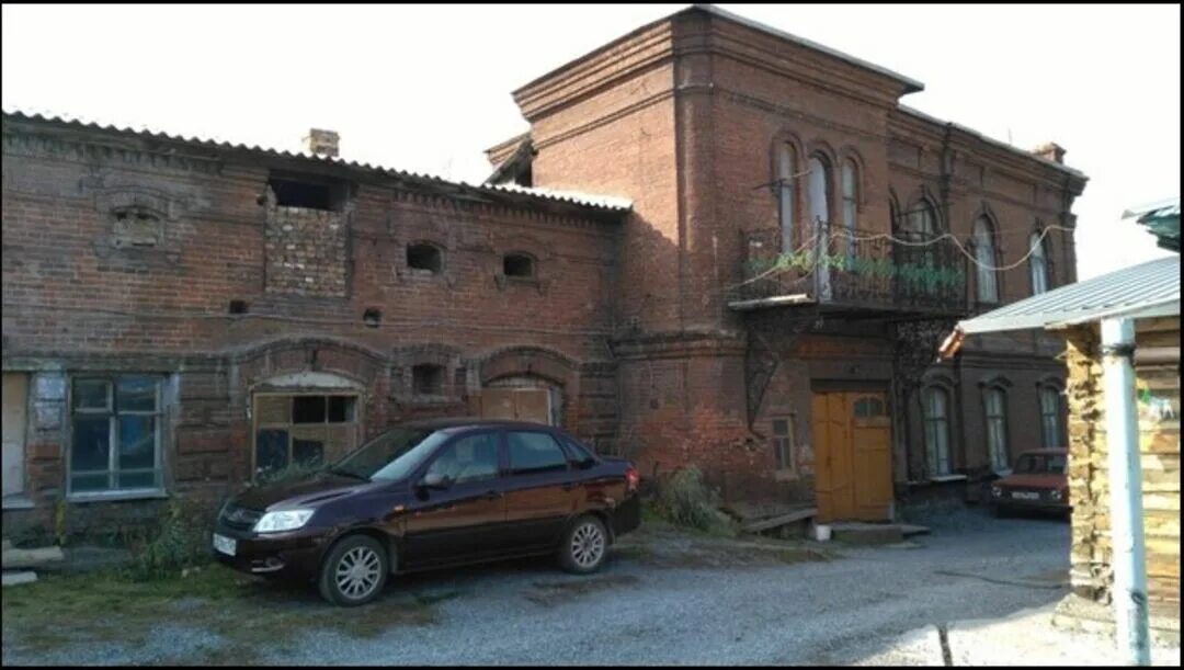 Партизанская 11 фото Дом жилой с хозяйственными постройками, Красноярский край, г. Ачинск, ул. Партиз