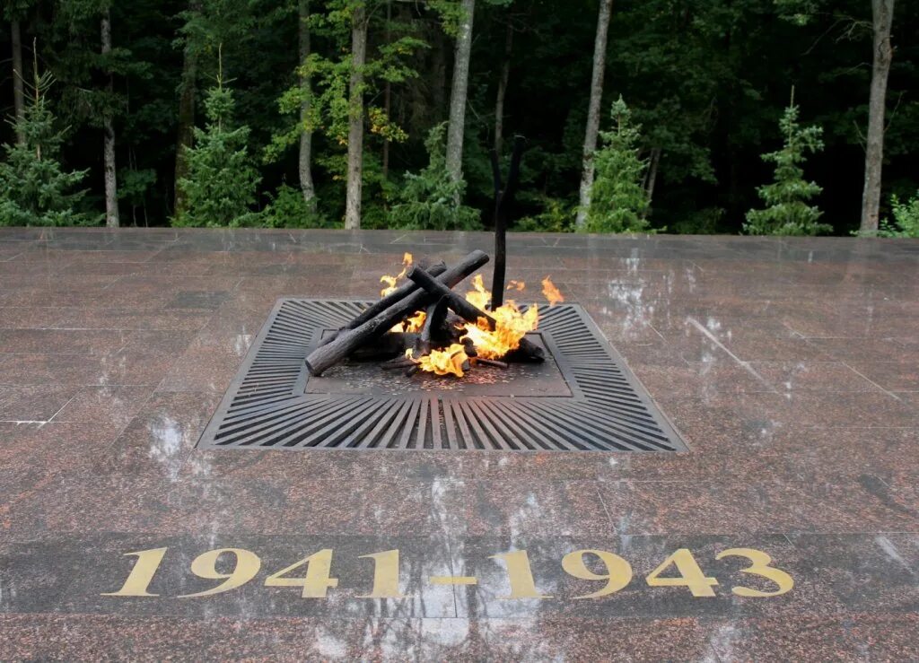 Партизанская поляна брянск фото Центральный Дом культуры Покровского района Новости