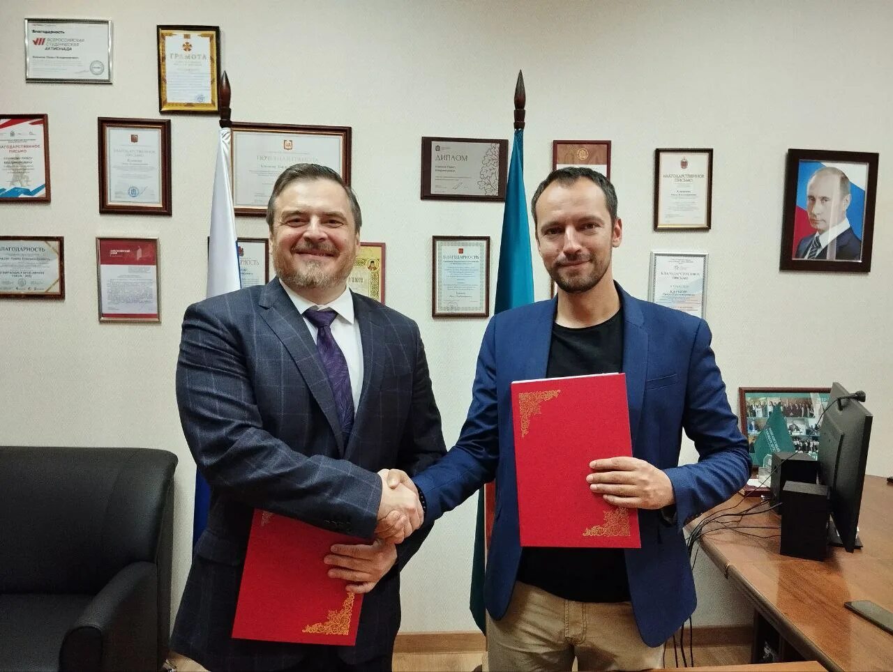 Партнеры красноярск фото Красноярский финансово-экономический колледж - Центр управления регионом - новый