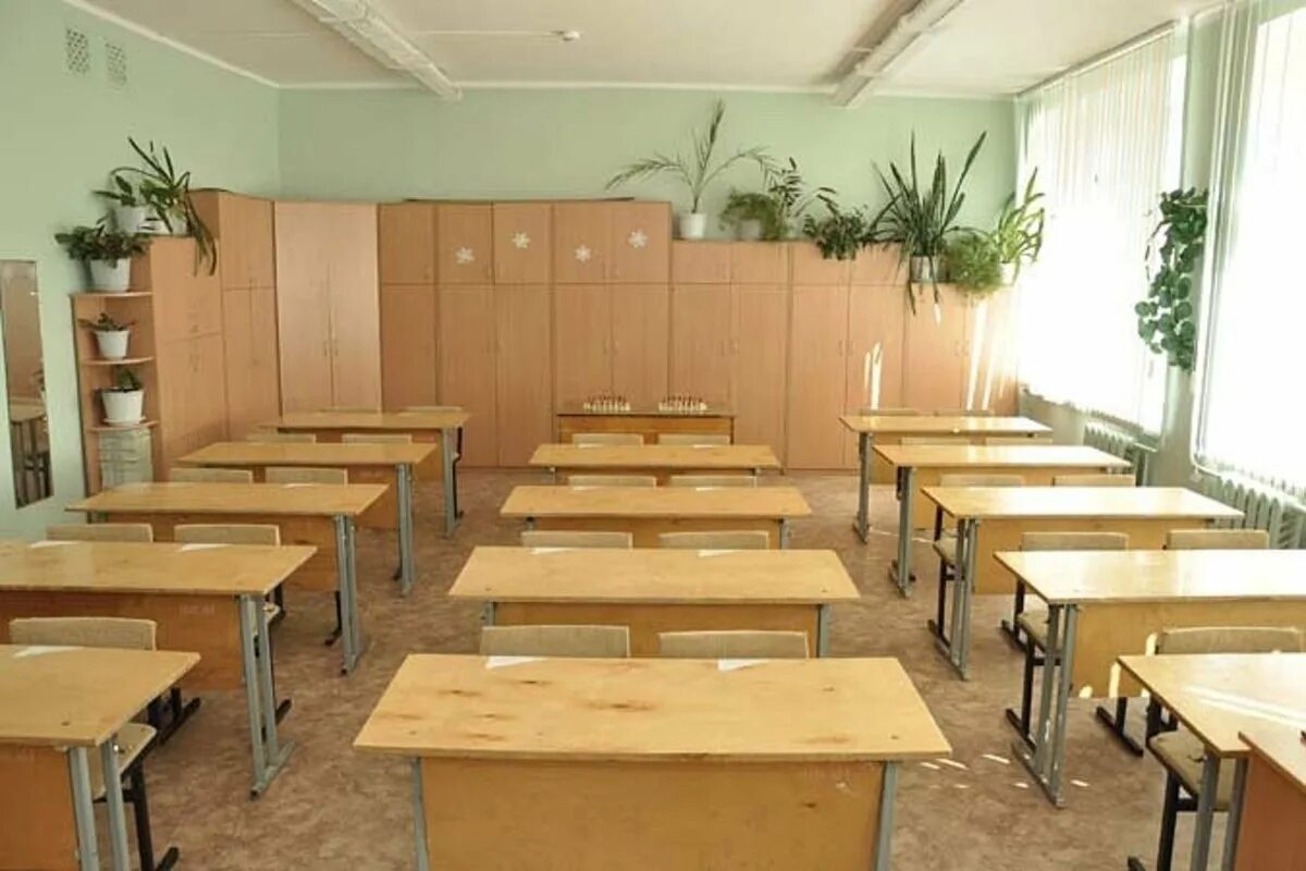 Парты в колледже фото В Ярославле построят еще одну школу - МК Ярославль