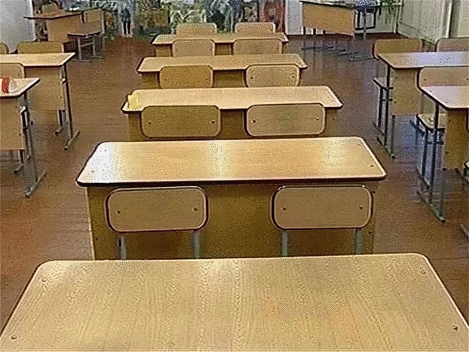 Парты в колледже фото В одной из столичных школ вирусом A/H1N1 заразились четыре подростка. Новости. П