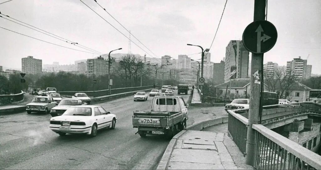 Парус океанский просп 90 владивосток фото Владивосток - Закрытые маршруты и остатки троллейбусной инфраструктуры - Фото - 