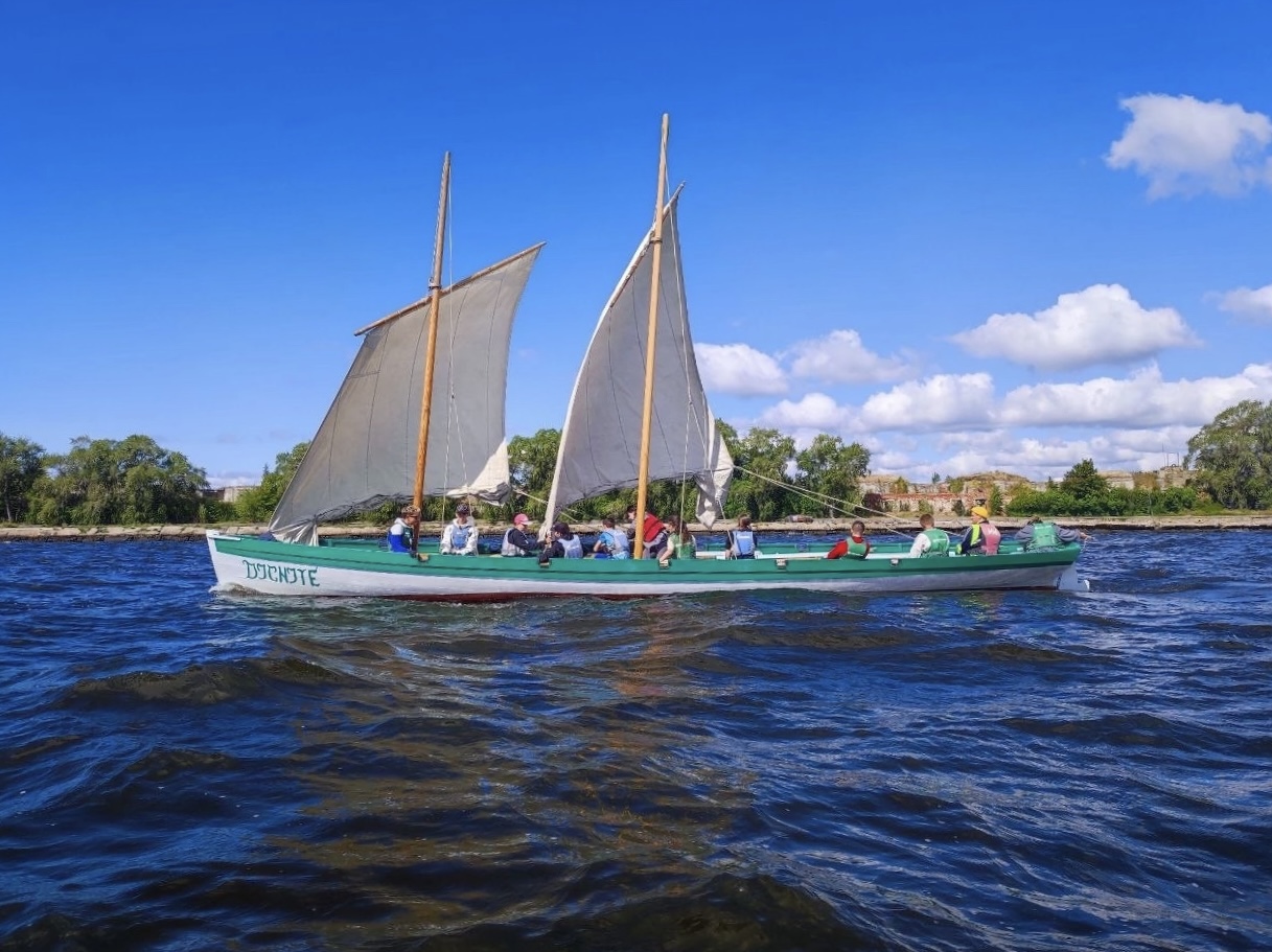 Парусная академия фото Сборы команды Морской Школы Академии парусного спорта в Кронштадте Академия пару