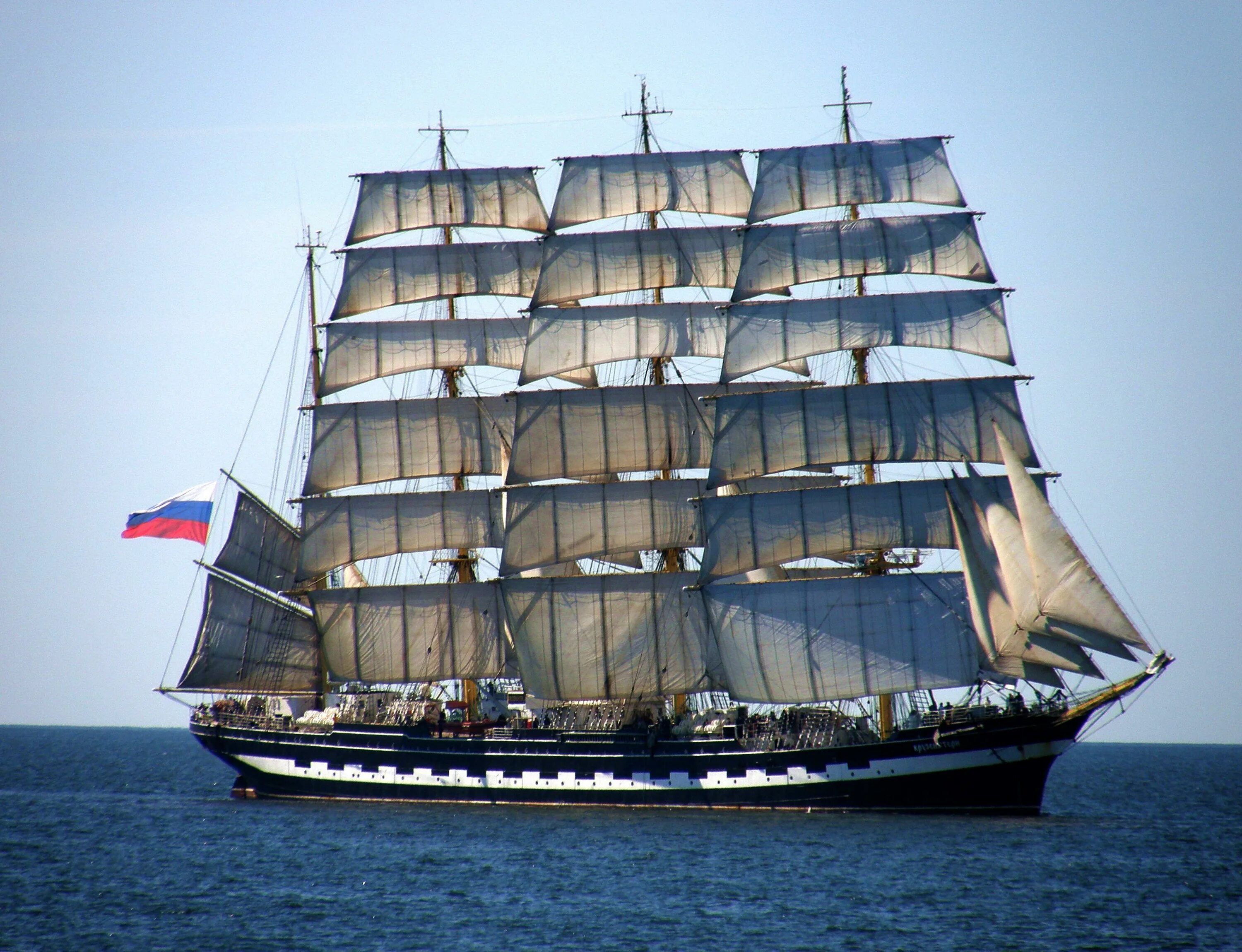 Парусник крузенштерн фото высокого разрешения professionale pericoloso comando kruzenshtern sailing ship tagliuzzato pagina bo