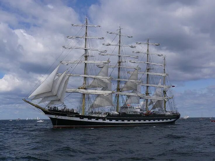 Парусник крузенштерн фото высокого разрешения Le Kruzenshtern - The Majestic Russian Sailing Ship