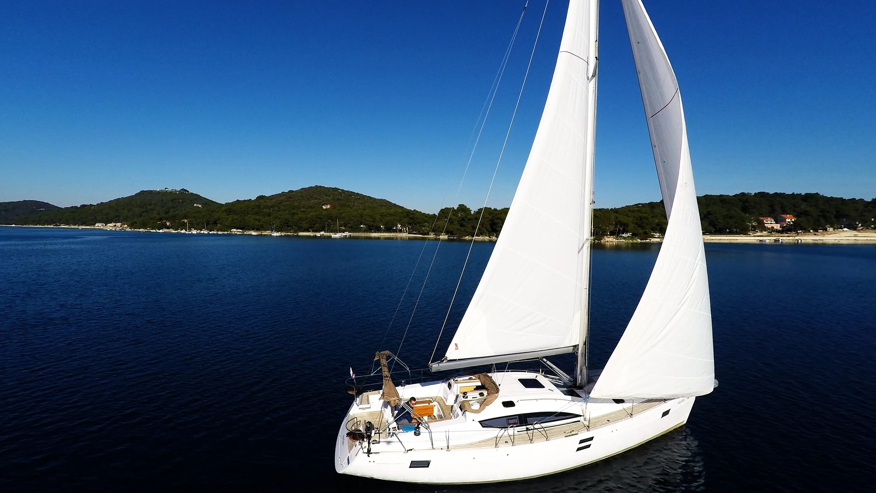 Парусные яхты фото высокого разрешения Images of sailing yacht Elan 45 in charter