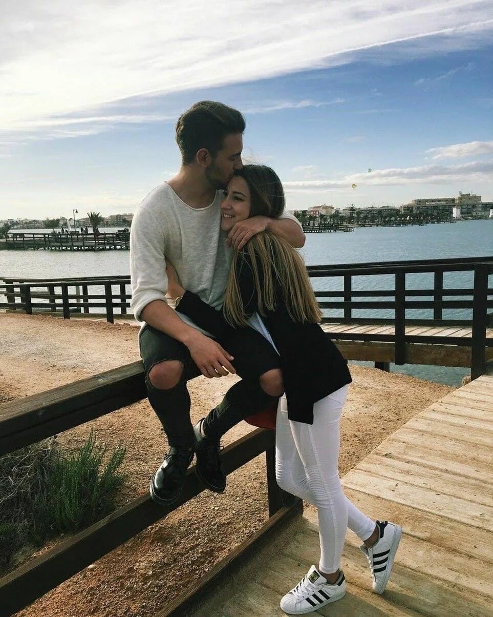 Пары фото круто 10 Signs Her New Guy Is Trustworthy & 10 She Should Drop Him Fotos de enamorados