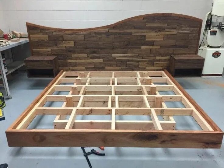 Парящая кровать из дерева фото чертежи Pin by Maxime L on Projet bois Bed frame design, Wooden bed design, Floating bed