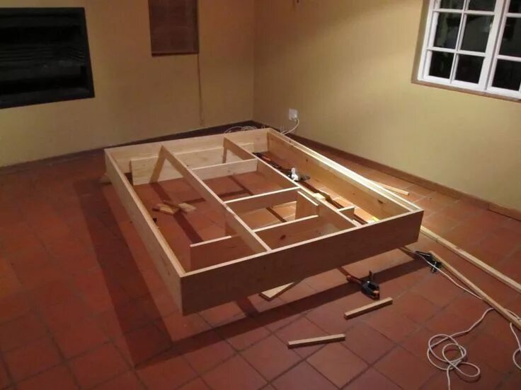 Парящая кровать своими руками из дерева чертеж DIY Floating Platform Bed Floating platform bed, Floating bed diy, Bed frame des