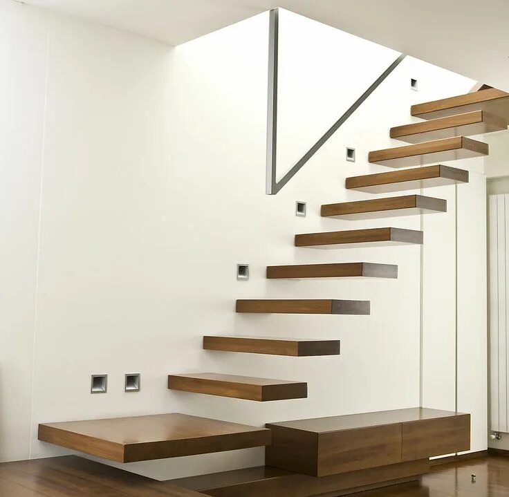 Парящие лестницы для дома фото Scale a sbalzo in legno realizzate con professionalità in base alle esigenze del
