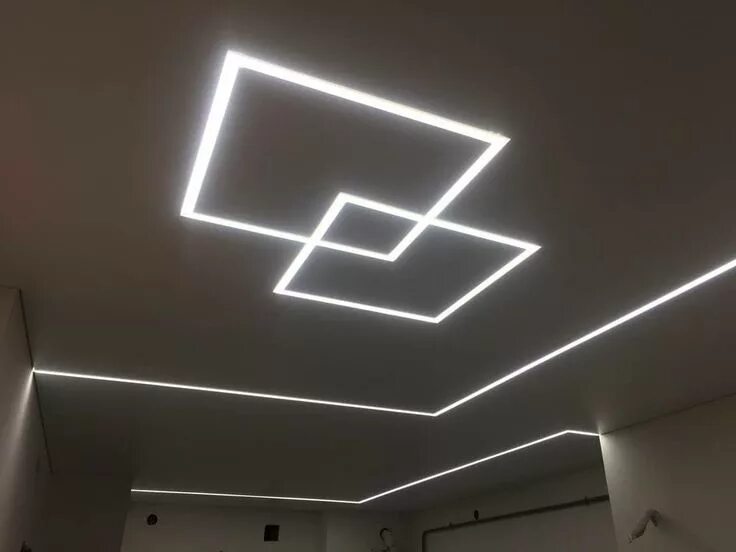 Парящие линии на потолке фото Парящая линия Натяжные потолки 0 977 0 22 4 35 Illuminazione casa, Design del so