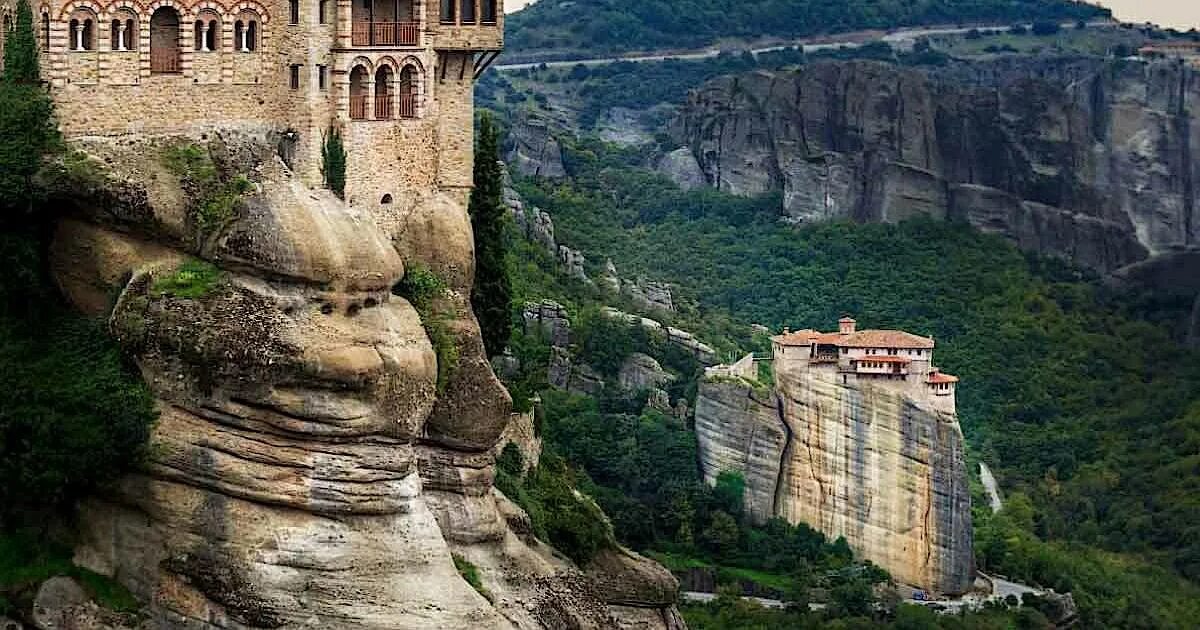 Парящие монастыри метеоры в греции фото Фото дня: монастырь, от которого голова кругом