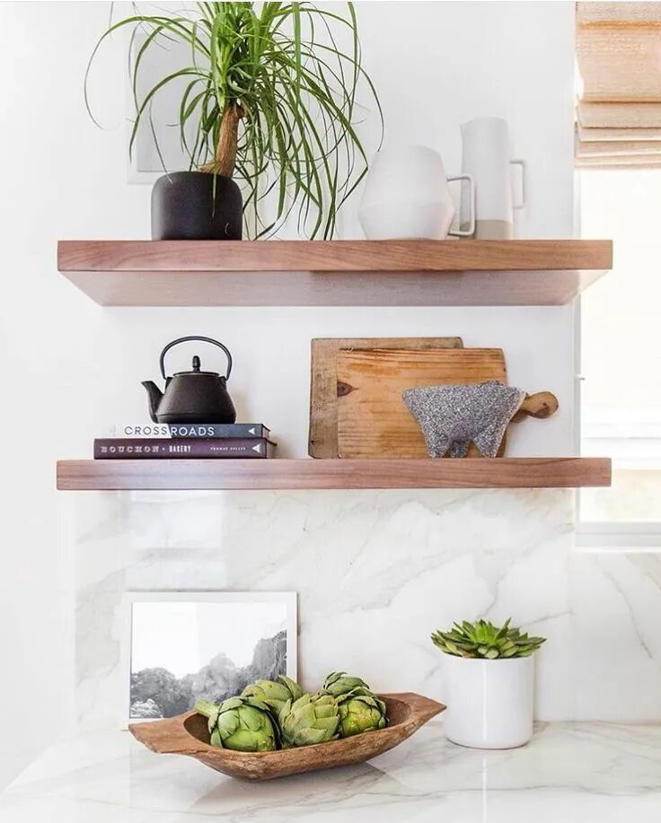 Парящие полки на кухне фото в интерьере Pin by Claudette Hartmann on Kitchen Bathroom decor apartment, Kitchen shelf dec