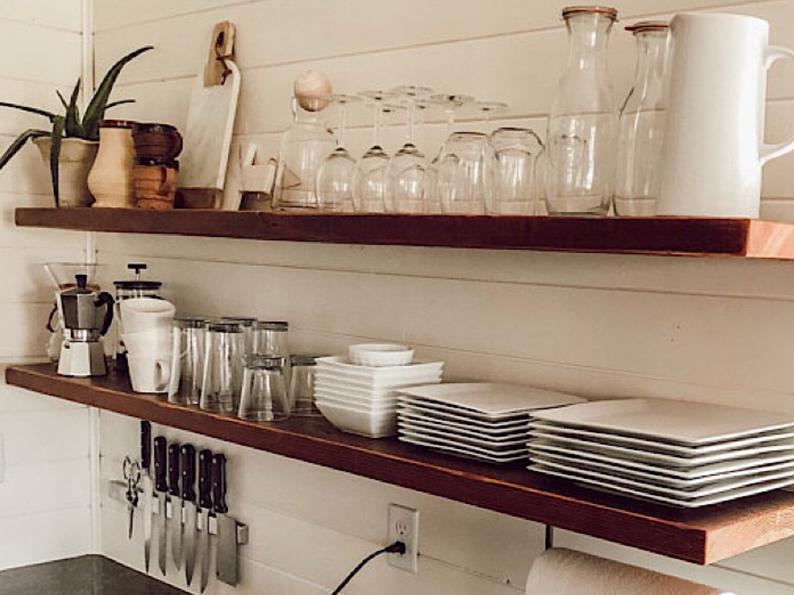 Парящие полки на кухне фото в интерьере HEAVY-DUTY RECLAIMED Rustic Wood Floating Shelves With Steel Etsy Reclaimed wood