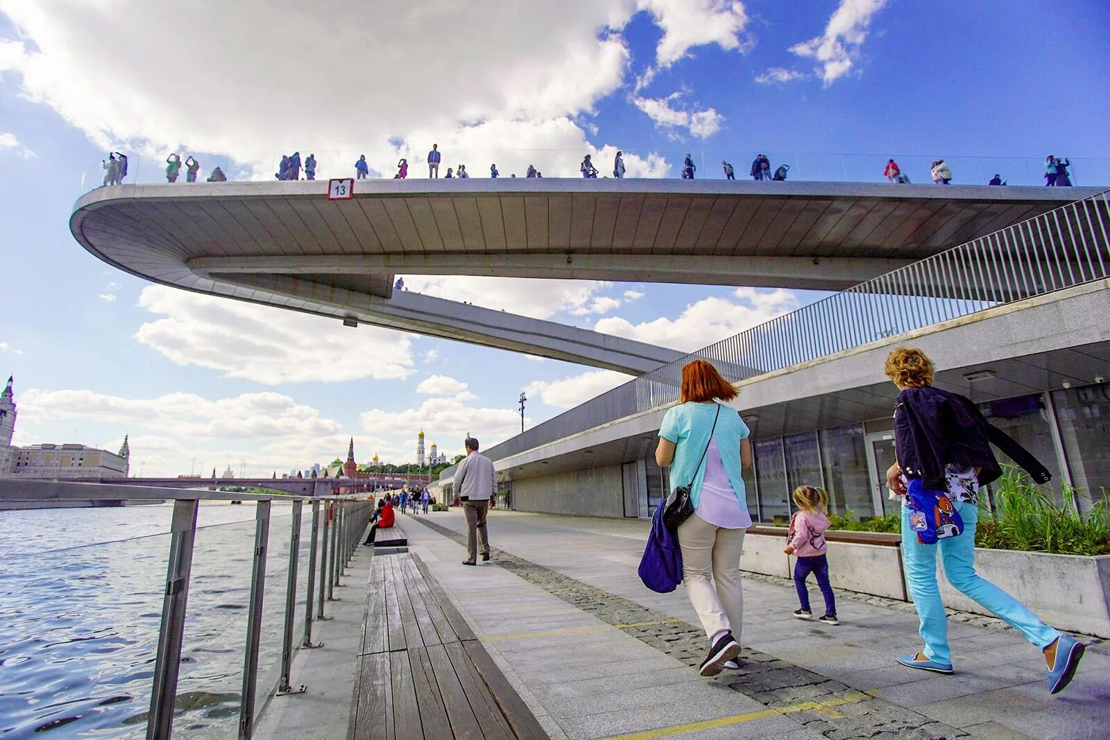 Парящий мост фото Connecting river banks. How Moscow builds bridges - from 3D modeling to traffic 
