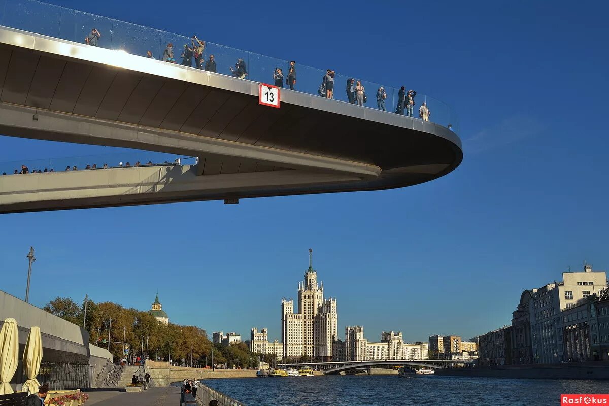 Парящий мост в москве фото Фото: Парящий мост парка Зарядье. Фотограф Вера M*. Город. Фотосайт Расфокус.ру