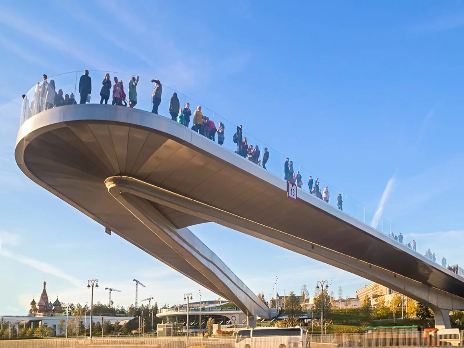 Парящий мост в парке зарядье фото Parking bridge: найдено 89 изображений