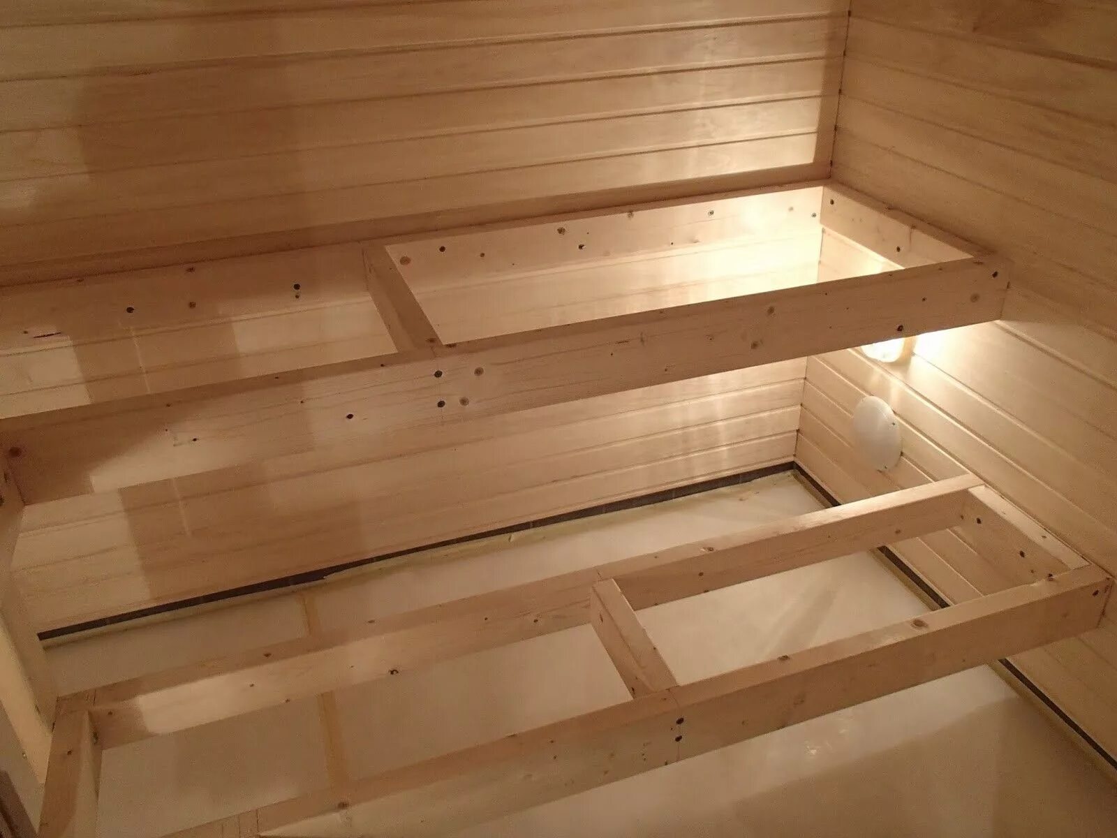 Парящий полок в бане чертеж Pin auf Sauna in 2024 Sauna ideen, Gartenhaus mit sauna, Sauna selbst bauen